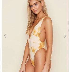 NEW dipping daisys one piece swimsuit